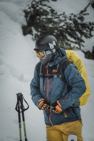 1-Ski-Touring-83-copy 1-Ski-Touring-83-copy
